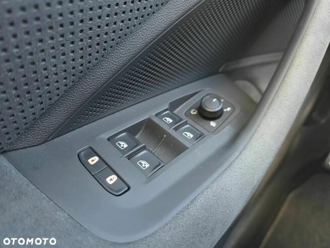 Skoda Superb 2.0 TSI Sportline DSG Poznań - zdjęcie 8