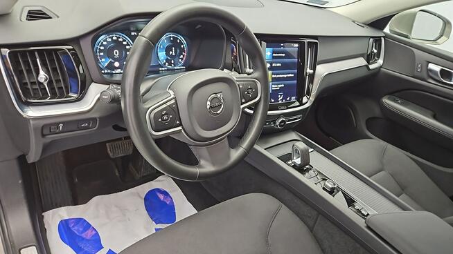 Volvo V60 B3 B Core aut  ! Z Polskiego Salonu ! Faktura Vat ! Warszawa - zdjęcie 9
