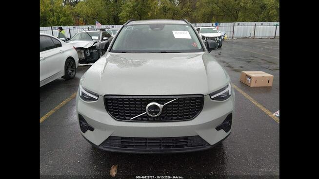 Volvo XC 40 ULTIMATE DARK THEME / AWD / B5 / niski przebieg Warszawa - zdjęcie 2