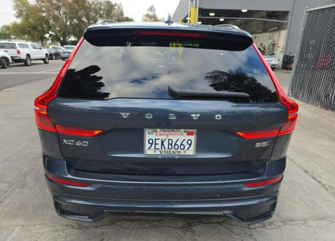 Volvo XC 60 R-DESIGN / AWD / B5 Cieszyn - zdjęcie 6