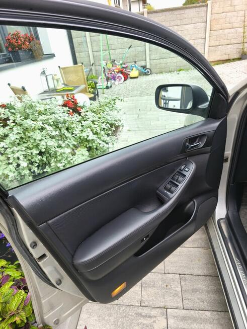 Toyota Avensis 1,8 benzyna 2006r. Bogato wyposażona Myślibórz - zdjęcie 12