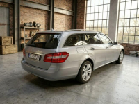 Mercedes E 220 LED Szyberdach Skóry stan bdb Kraków - zdjęcie 8