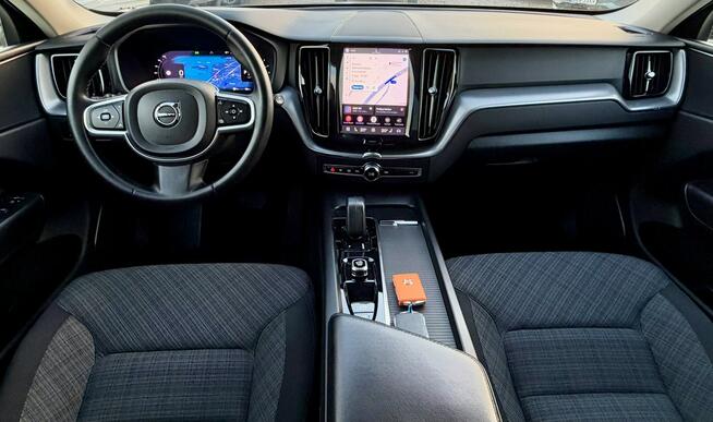 Volvo XC 60 B4,Plus Dark,4x4,AWD,Gwarancja Kamienna Góra - zdjęcie 11