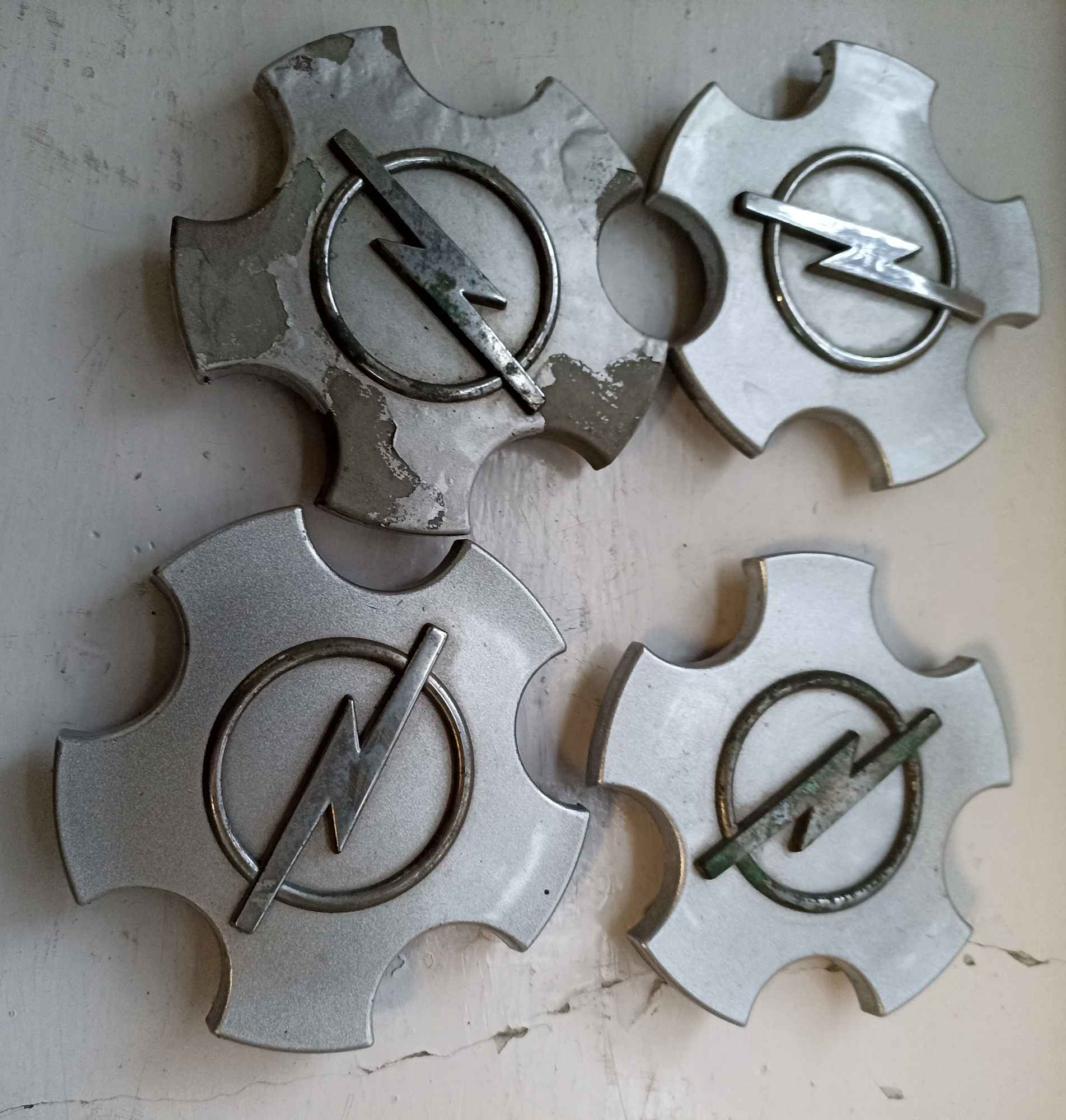 Dekielek kapsel nakładka do felg OPEL Radom - zdjęcie 1