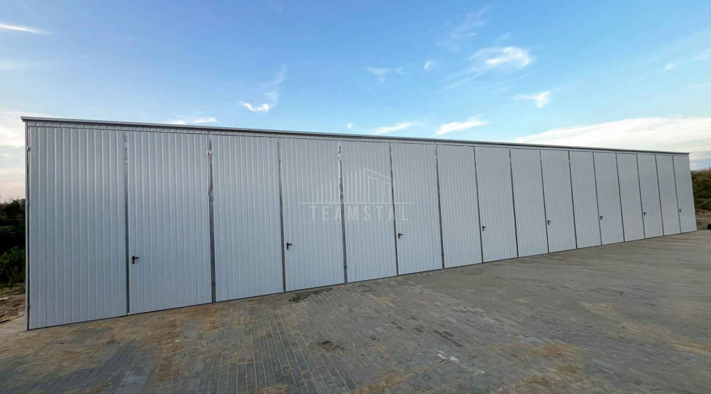 Hala blaszana 24x8m - 8x brama dwuskrzydłowa - biały -  dach TS1180 Kraśnik - zdjęcie 4
