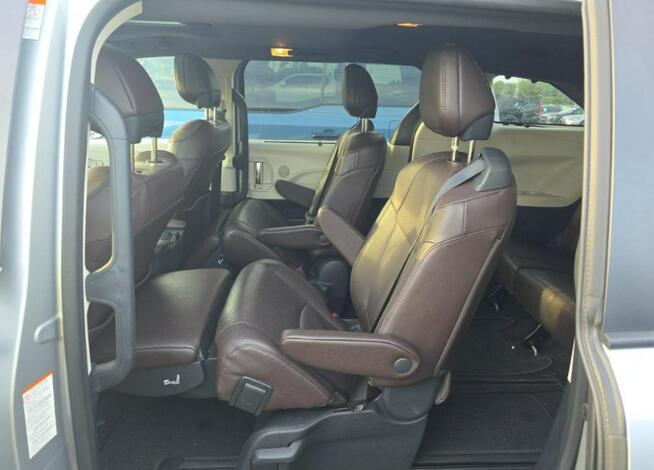 Toyota Sienna PLATINIUM / AWD / Hybryda Białystok - zdjęcie 10