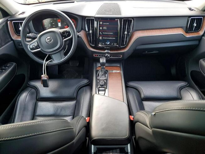 Volvo XC 60 INSCRIPTION / AWD / T6 / niski przebieg Tarnów - zdjęcie 8