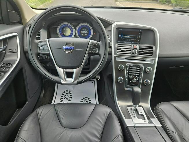 Volvo XC 60 R-Design* Bardzo Ładne i Zadbane* Rok GWARANCJI Opoczno - zdjęcie 8
