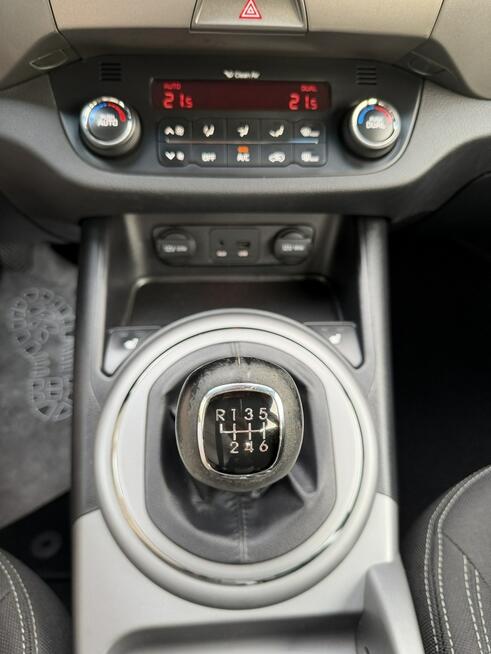 Kia Sportage NAVI*Grzane*Fotele*Klimatronic*Serwis*ASO*Zarejestrowana Kotarwice - zdjęcie 11