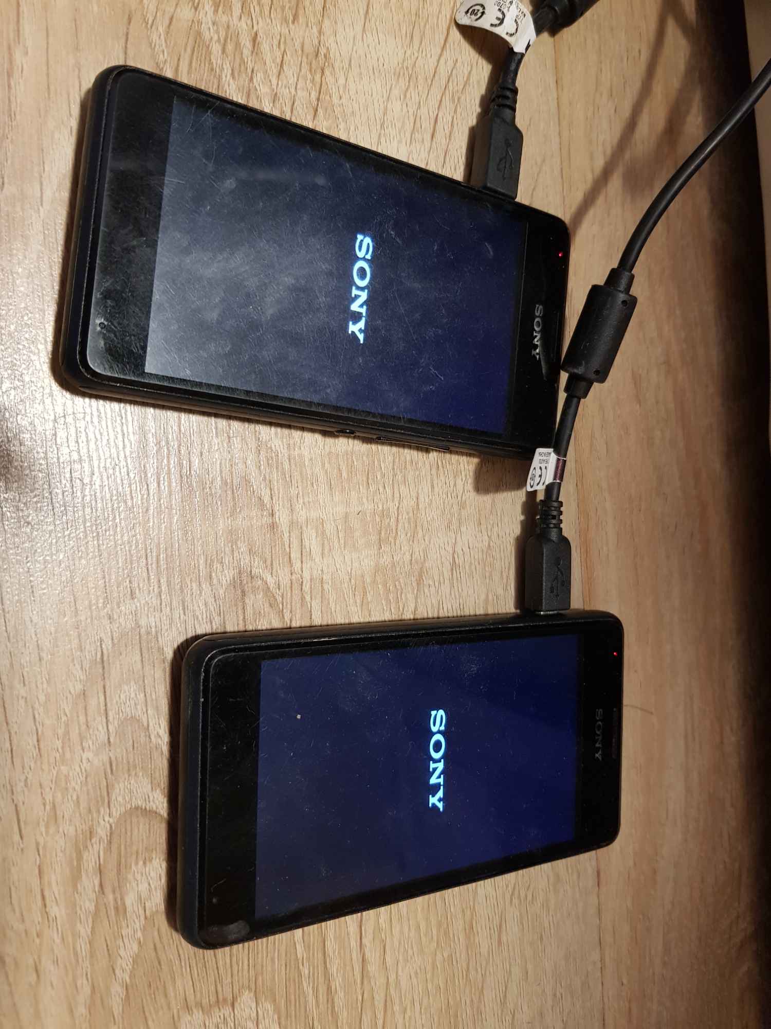 Telefon komórkowy smartfon Sony Xperia dotykowy z ładowarką 4 szt. Nowe Miasto - zdjęcie 7