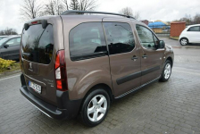 Peugeot Partner 1.6HDI 2014/ Led/ Klimatronik/ Super Stan/ Sprowadzony Majdan Sieniawski - zdjęcie 11