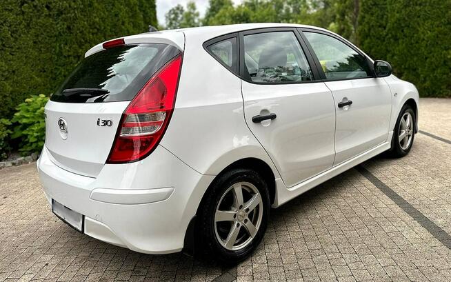 Hyundai I30 1.4i 110KM Klimatyzacja Niski Przebieg Biały Opłacony Wrocław - zdjęcie 5