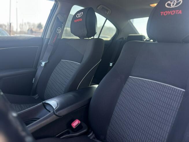 Toyota Avensis Salon Polska Bezwypadkowy Stan Bardzo Dobry Będzin - zdjęcie 9