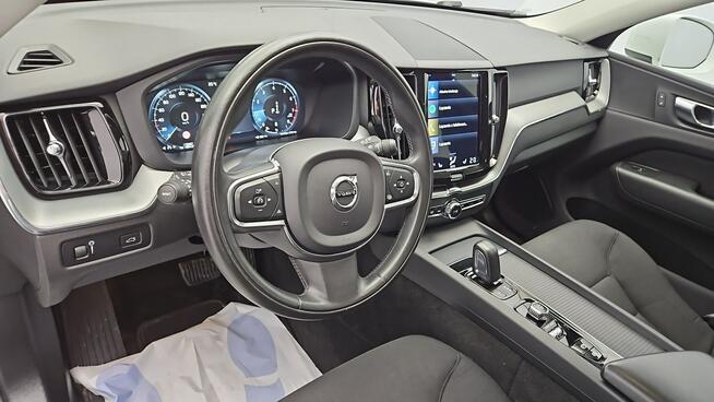 Volvo XC 60 B4 B Momentum Pro aut ! Z Polskiego Salonu ! Faktura Vat ! Warszawa - zdjęcie 9