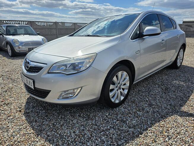 Opel Astra 1.4 120ps Benzyna Klimatyzacja Alusy 17 PolSkora Gwarancja Gniezno - zdjęcie 4