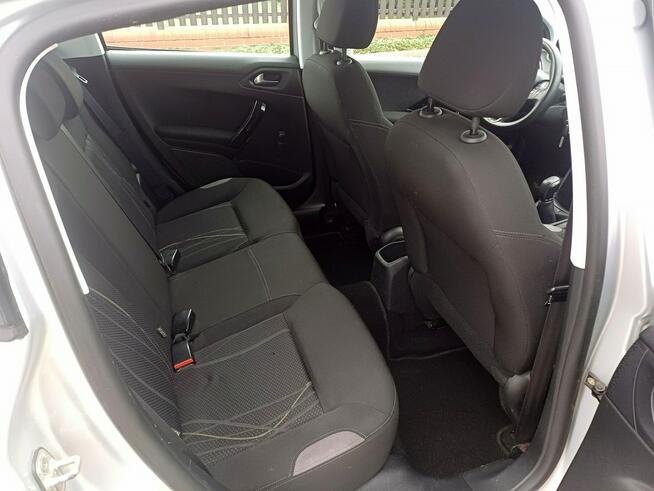 Peugeot 208 1.6 HDi  92KM Suchorzew - zdjęcie 8