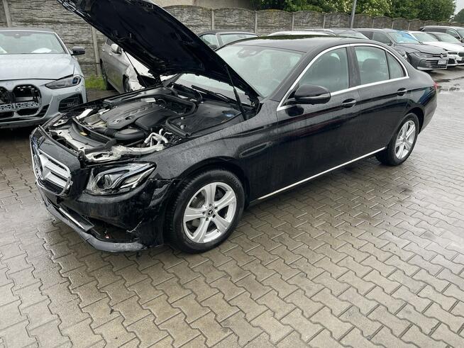 Mercedes E 220 Automat Kamery360 Podgrzewanie Skóra Virtual cockpit Gliwice - zdjęcie 3