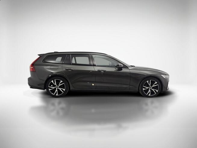 Volvo V60 B4 D Plus Dark aut ! Z Polskiego Salonu ! Faktura VAT ! Warszawa - zdjęcie 6