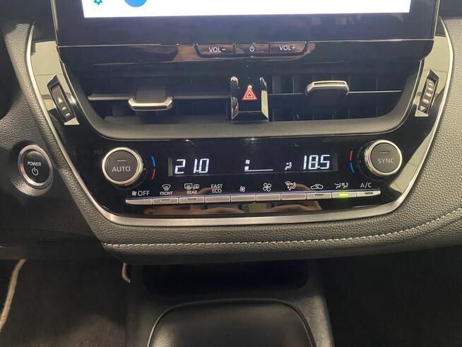Toyota Corolla 1.8 Hybrid Comfort Kombi Warszawa - zdjęcie 11