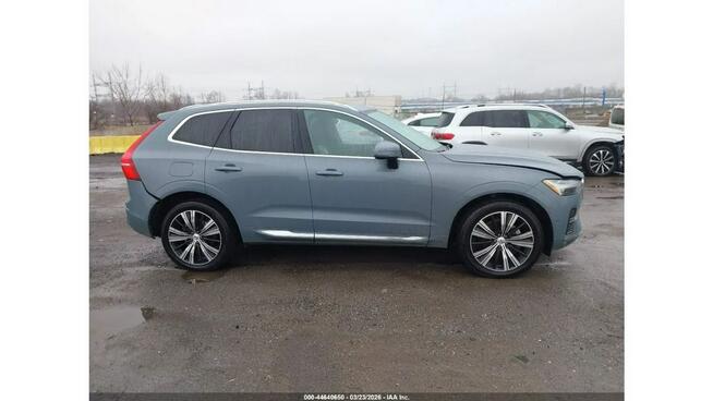 Volvo XC 60 / 4x4 / bogata wersja / niski przebieg / Tarnów - zdjęcie 4