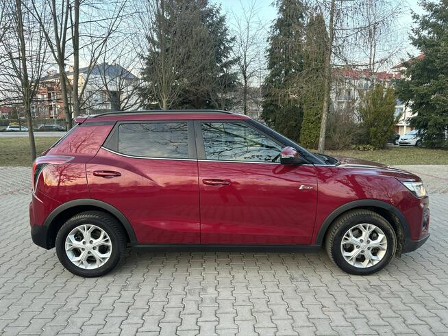SsangYong Tivoli Wyjątkowy   Model   Niski udokumentowany przebieg Poznań - zdjęcie 4