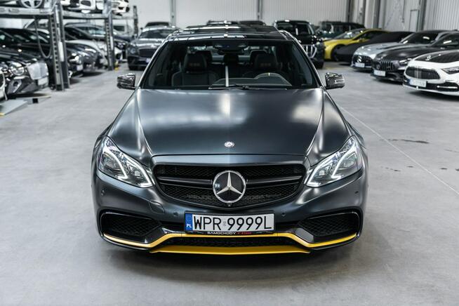 Mercedes E 63 AMG Performance Studio Special. Jeden na świecie. Węgrzce - zdjęcie 4