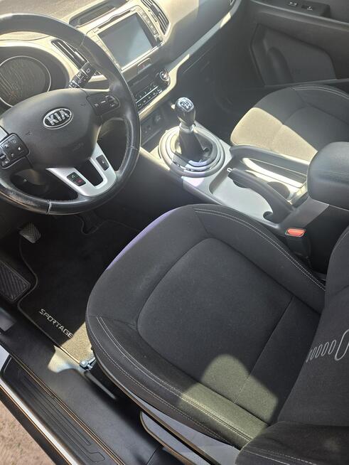 Kia Sportage 2015r Benzyna 135 KM Alu Navi z GWARANCJĄ Kadłubówka - zdjęcie 5