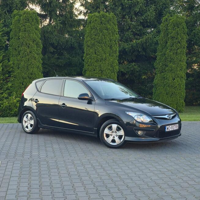 HYUNDAI i30 Benzyna 1.4 109KM Zarejestrowany w Polsce, Klima, Serwis Ostrów Mazowiecka - zdjęcie 8