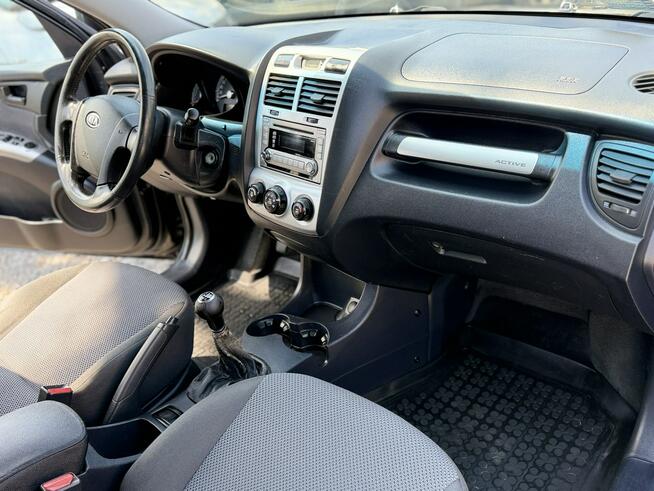 Kia Sportage 2.0i lpg klimatyzacja hak 4x4 bez rdzy Łodygowice - zdjęcie 9