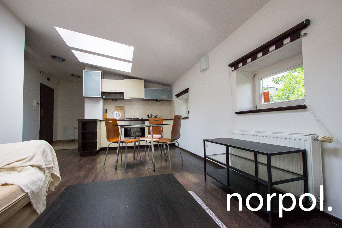 Bujwida, przytulne mieszkanie na poddaszu, 40m2 Kraków - zdjęcie 12