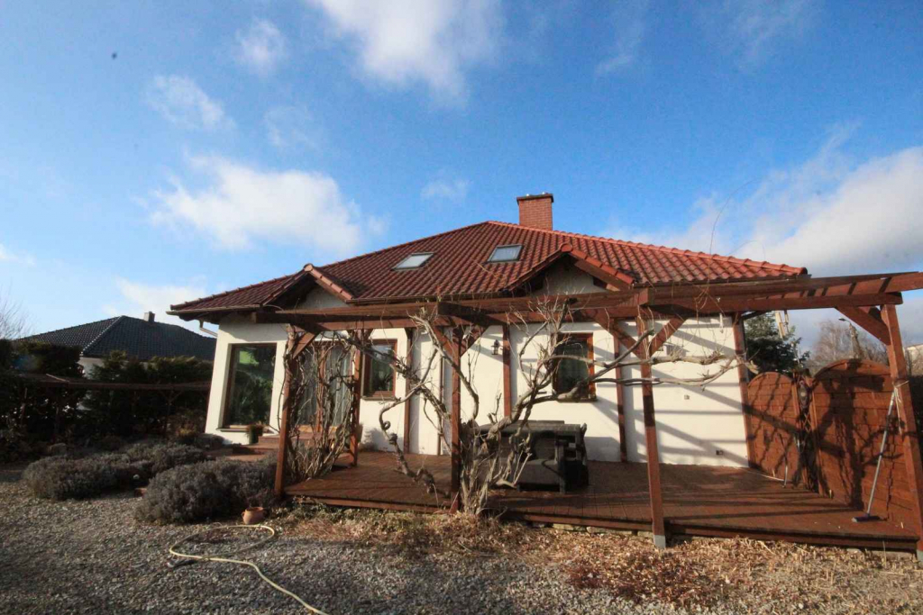 7pok, 230met, okolice Wierzbowej GARAŻ/OGRÓD/2005 (Długołęka) Długołęka - zdjęcie 1