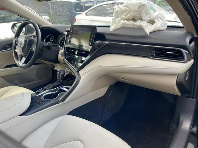 Toyota Camry Automat Hybryda Skóra Podgrzewanie Kamera 218KM Gliwice - zdjęcie 10
