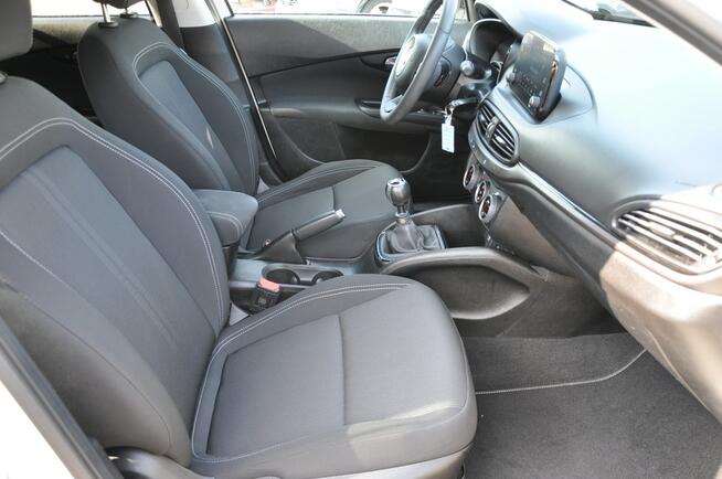 Fiat Tipo 1.4 120KM T-Jet hatchback LED Navi Kamera Czujniki Dąbrowa Górnicza - zdjęcie 12