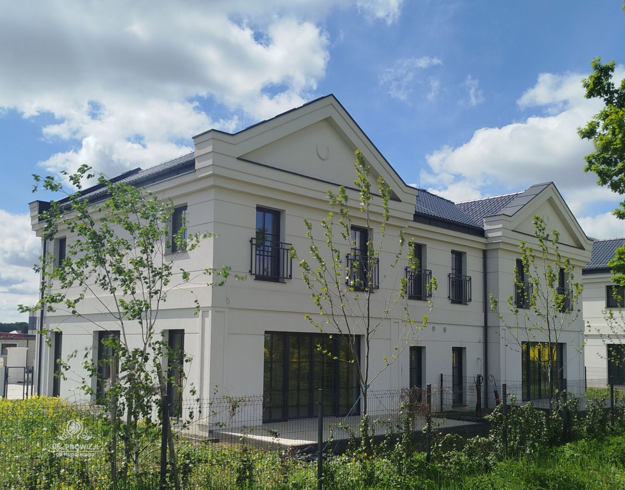 WILLOWY DOM Z OGRODEM I GARAŻEM -stylowa architektura - Cesarzowice Cesarzowice - zdjęcie 1