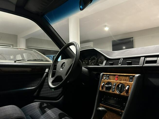 Mercedes W124 1991r 3.0 Benz 180KM  Automat Stan Kolekcjonerski Goczałkowice-Zdrój - zdjęcie 9