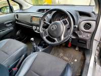Sprzedam Toyota Yaris 2013 angielsko- polska wersja Głogów Małopolski - zdjęcie 5