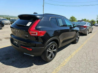 Volvo XC 40 AWD / R-Design / niski przebieg Tarnów - zdjęcie 4