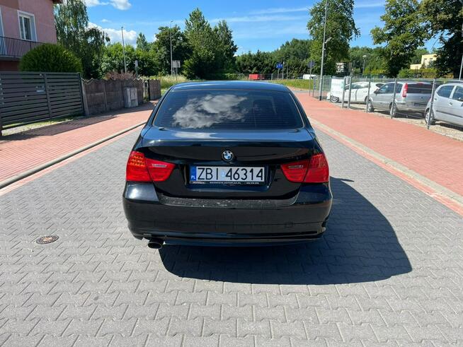 BMW E90 2.0 Diesel 2011 rok  Ładny Zadbany Samochód Białogard - zdjęcie 9