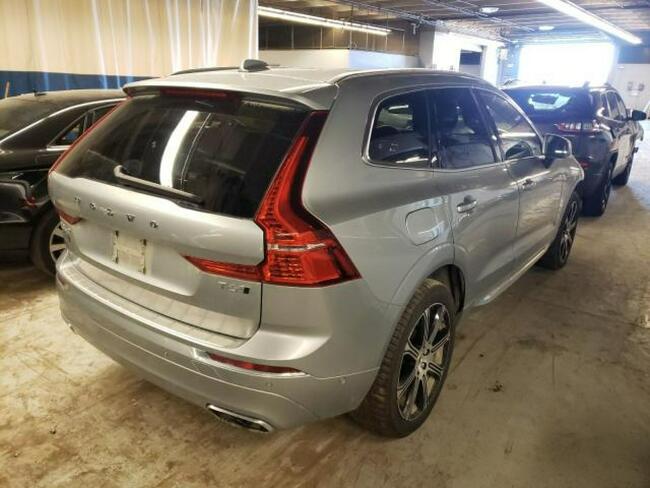 Volvo XC 60 2018, 2.0L, T6 Inscription, 4x4, uszkodzony przód Warszawa - zdjęcie 5