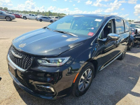 Chrysler Pacifica LIMITED / Hybryda / niski przebieg