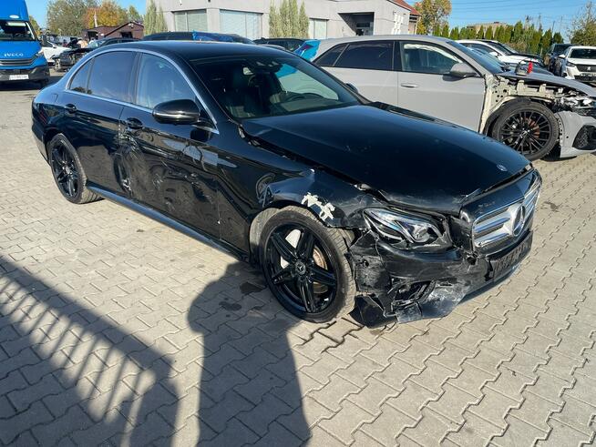 Mercedes E 350 AMG Line Kamery360 Skóra Klimatronik podgrz. 258KM Gliwice - zdjęcie 6