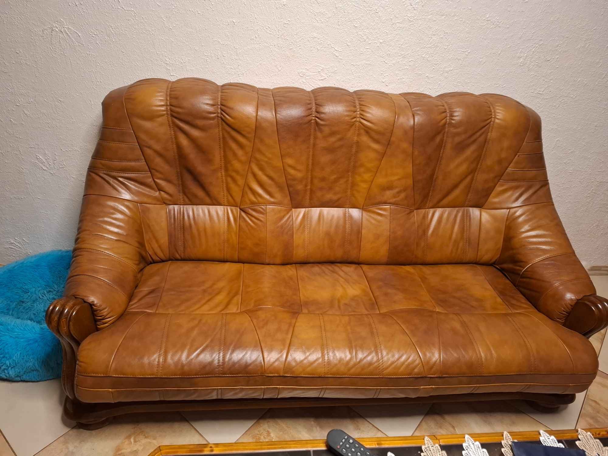 Sprzedam komplet ze skóry Suszec - zdjęcie 1