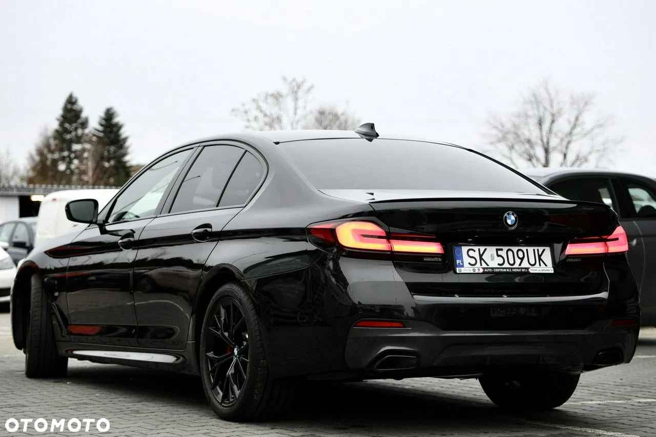 BMW Seria 5 2020 · 40 000 km · 1 995 cm3 · Hybryda Tychy - zdjęcie 3