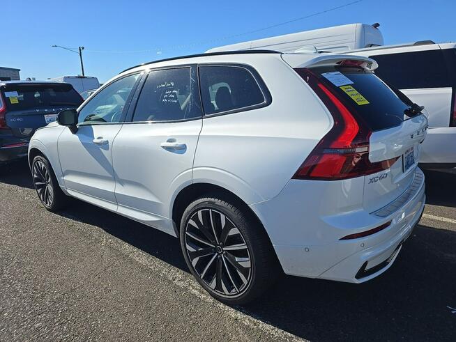 Volvo XC 60 Najwyższa wersja wyposażenia ULTRA / AWD / B5 Warszawa - zdjęcie 6
