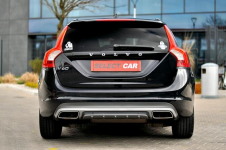 Volvo V60 LiFT 2,0D 5-Cilindrów Automat  Ledy Skóra Navi Full Opcja Płock - zdjęcie 11