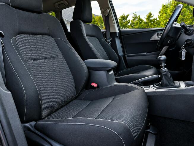Toyota Auris Sadlno - zdjęcie 11