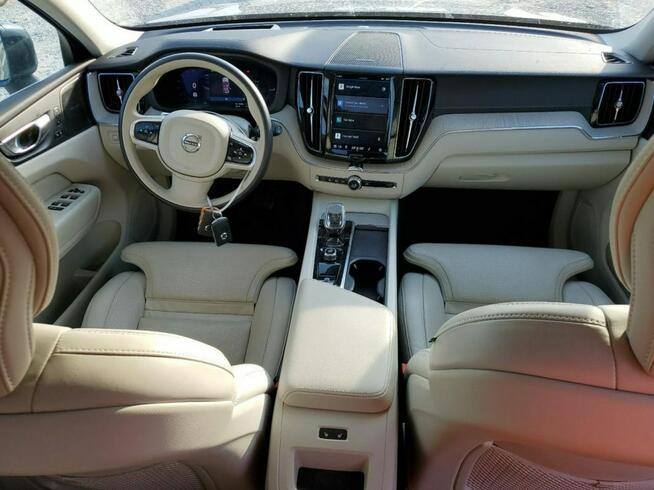 Volvo XC 60 / PLUG-IN / 4x4 / Niski przebieg / Tarnów - zdjęcie 8