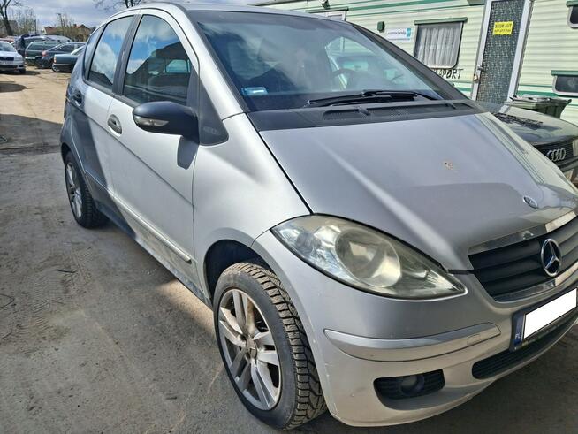 Mercedes A 160 Po kolizji W169 benzyna pali porusza się Fasty - zdjęcie 1