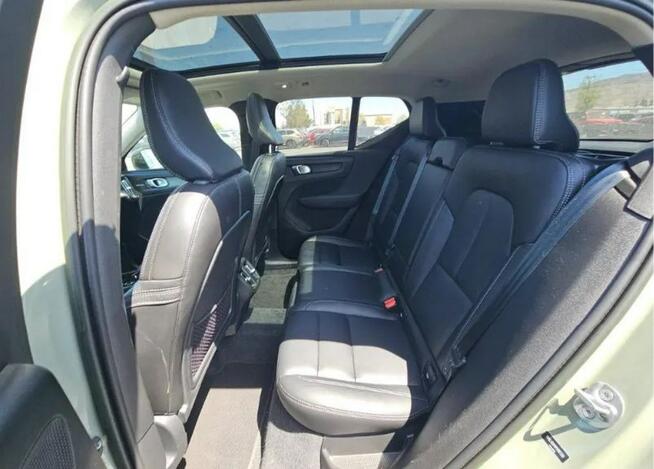 Volvo XC 40 Najbogatsza wersja wyposażenia Ultimate Dark Theme / AWD Cieszyn - zdjęcie 11