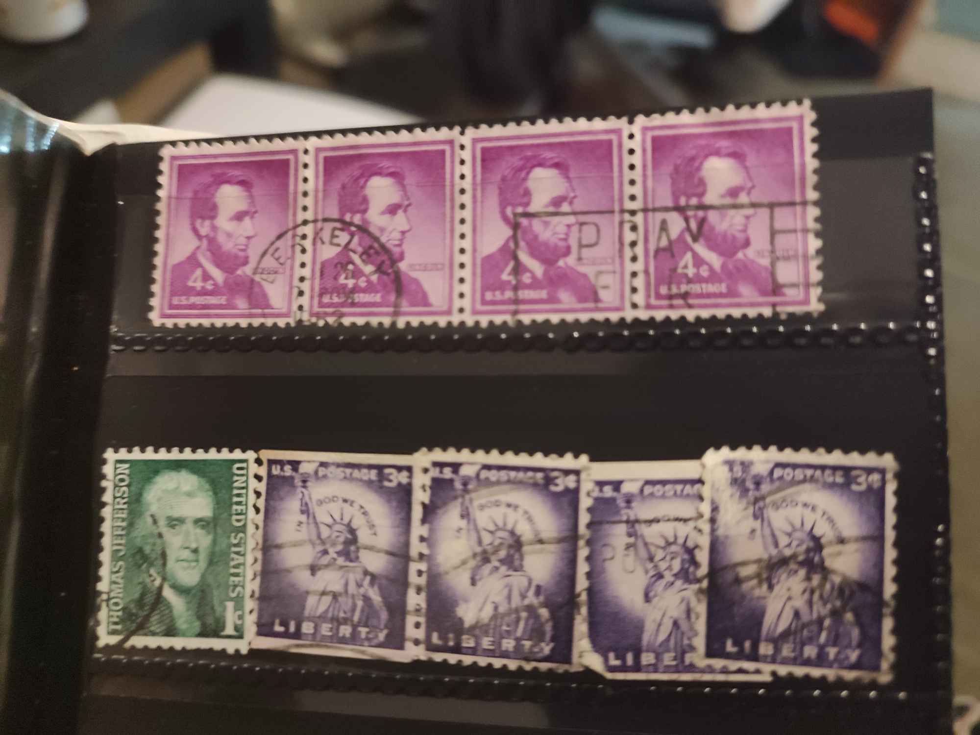 Sprzedaż kolekcji znaczków amerykańskich. Krzyki - zdjęcie 1